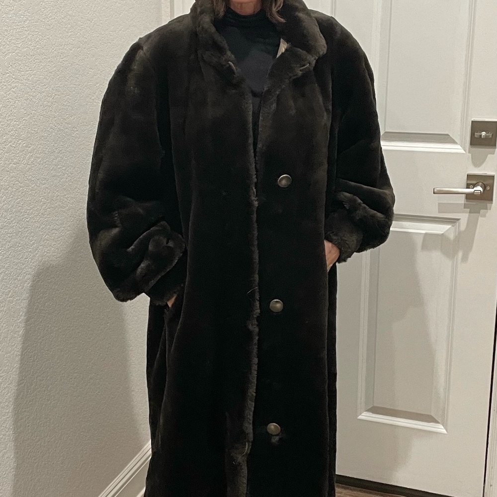 Vintage faux fur chocolate brown long coat